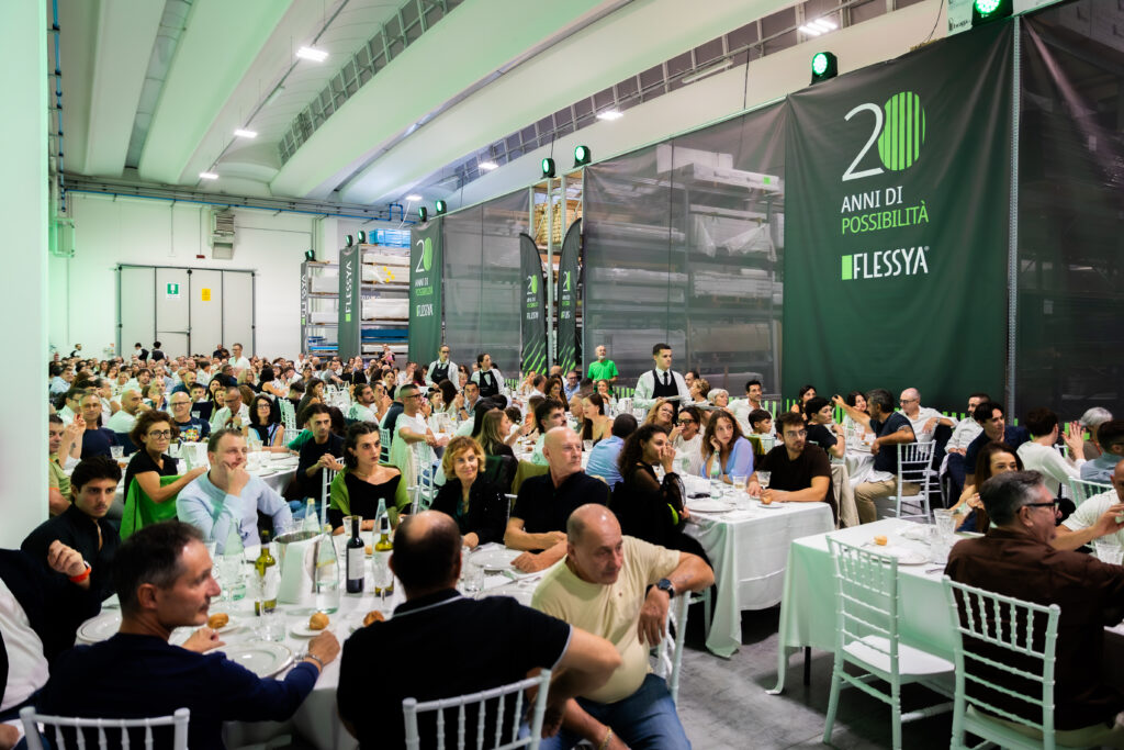 La cena per i 20 anni dell'azienda Flessya